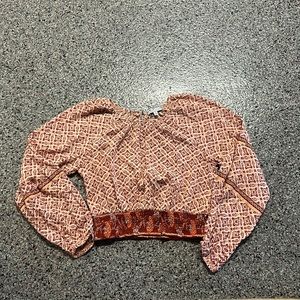 Patrons Of Peace Cream & Red Irving Adobe Cropped Peasant Top Size small